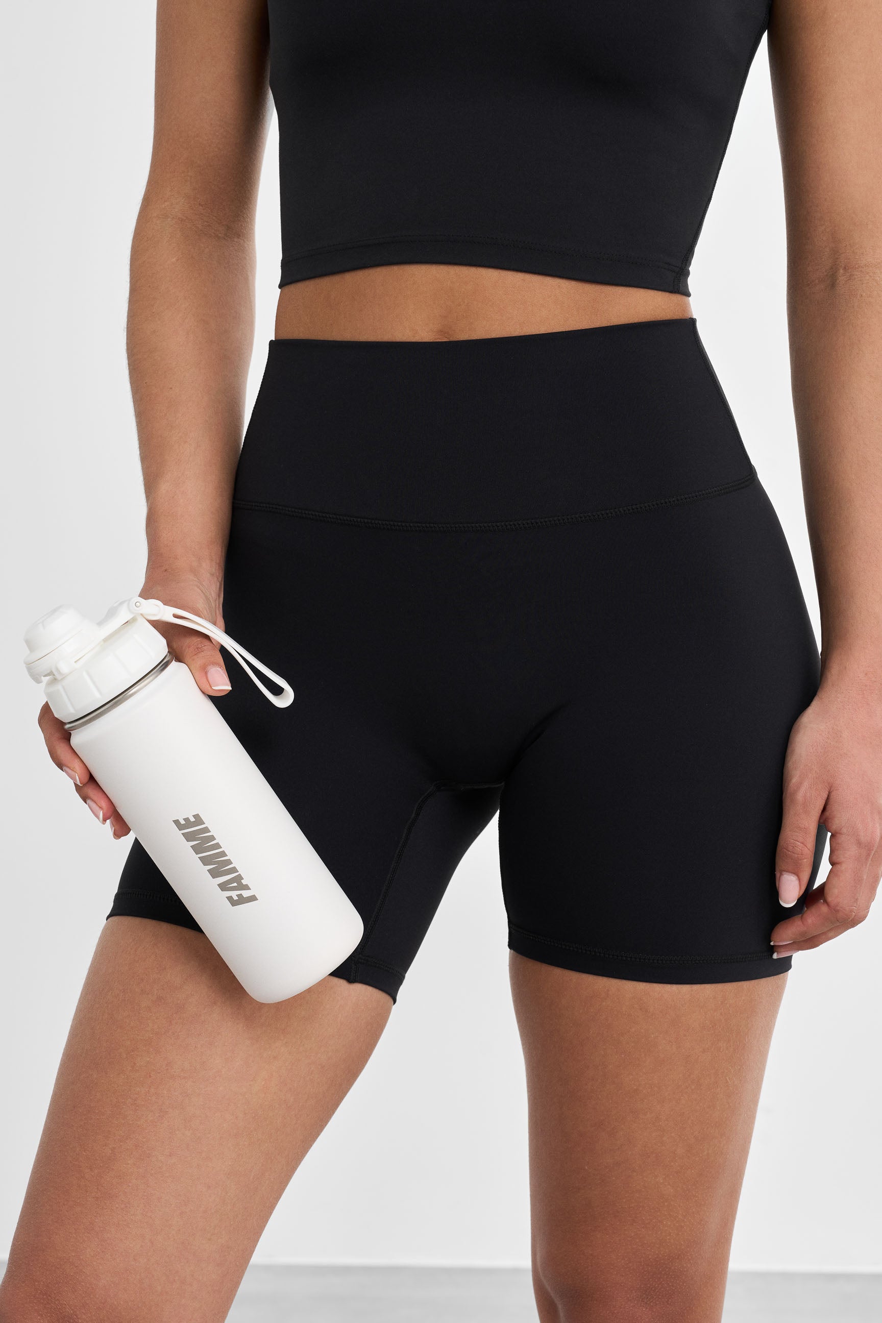 PREMIUM　WATER　Famfit Drinkflessen | Shakers | Lekvrije flessen – Famme